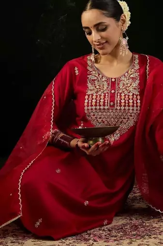 women ethnic motifs embroidered regular liva kurta with trousers & with dupatta