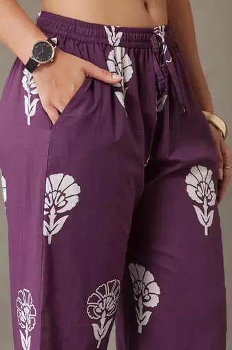 Wine Women Floral Printed Regular Pure Cotton Kurta with Trousers & With Dupatta