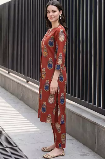women ethnic motifs printed regular cotton kurta with trousers