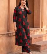 women printed regular kurta with trousers