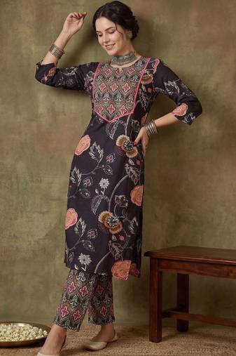 women floral printed regular cotton kurta with trousers