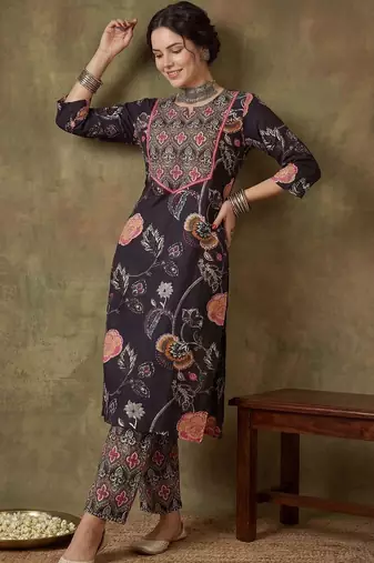 women floral printed regular cotton kurta with trousers