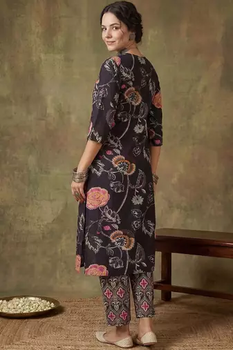women floral printed regular cotton kurta with trousers