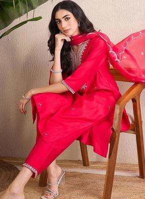 women ethnic motifs embroidered regular thread work liva kurta with trousers & with dupatta 6