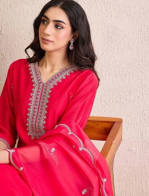 women ethnic motifs embroidered regular thread work liva kurta with trousers & with dupatta 7