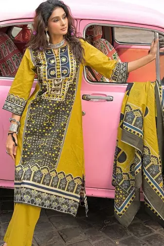 women ethnic motifs printed regular cotton kurta with trousers & with dupatta