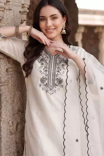 women ethnic regular thread work kurta with trousers with dupatta