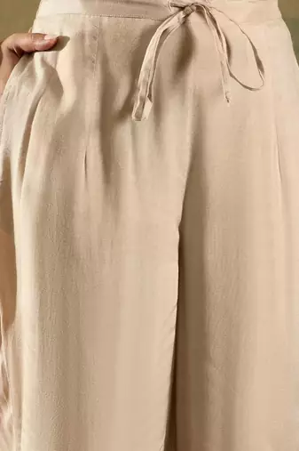 women floral printed regular thread work kurta with palazzos & with dupatta