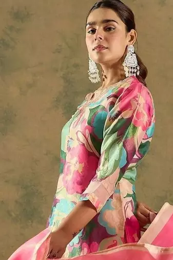 women floral printed regular thread work kurta with palazzos & with dupatta