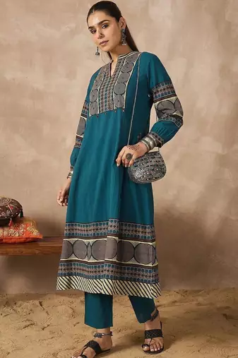 women ethnic motifs printed regular cotton kurta with trousers