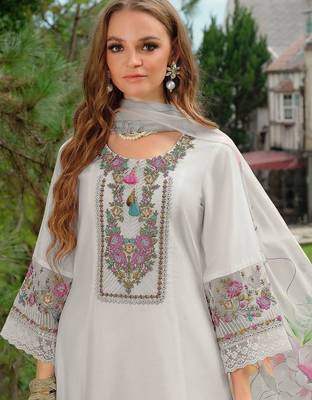 women ethnic motifs embroidered regular thread work liva kurta with trousers & with dupatta 4