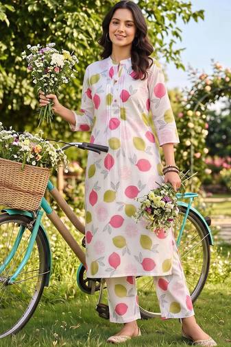 women printed regular cotton kurta with trousers