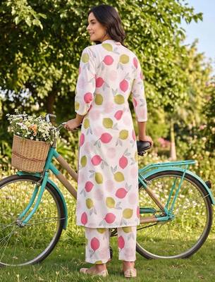 women printed regular cotton kurta with trousers 3