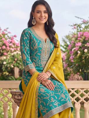 women ethnic motifs embroidered regular thread work kurta with trousers & with dupatta 5