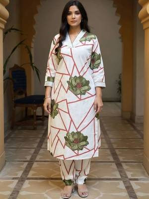 women floral printed regular cotton kurta with trousers 5