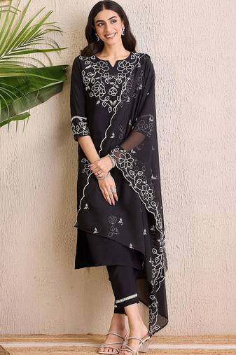 women ethnic motifs embroidered regular thread work kurta with trousers & with dupatta