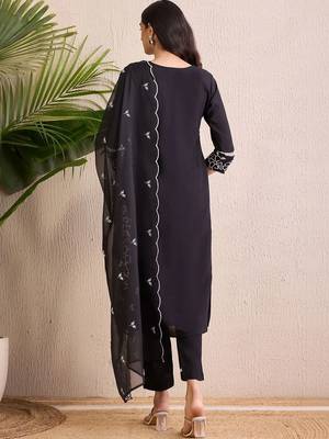 women ethnic motifs embroidered regular thread work kurta with trousers & with dupatta 4