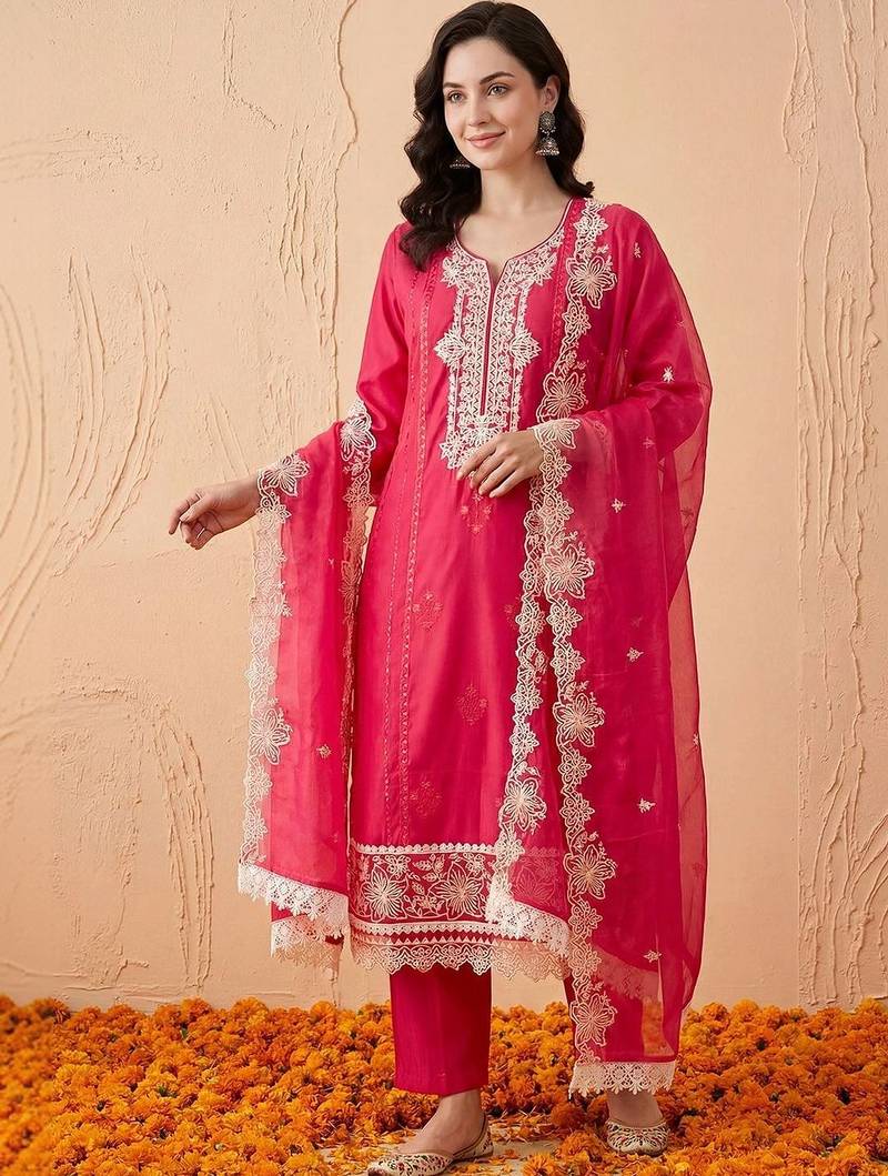 women ethnic motifs embroidered regular thread work kurta with trousers & with dupatta