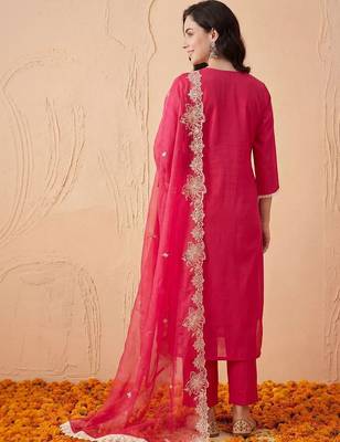 women ethnic motifs embroidered regular thread work kurta with trousers & with dupatta 5