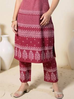 women ethnic motifs printed regular cotton kurta with trousers 2