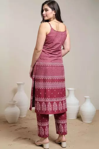 women ethnic motifs printed regular cotton kurta with trousers