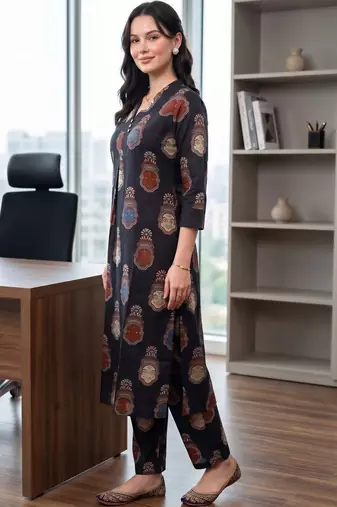 women ethnic motifs printed regular cotton kurta with trousers