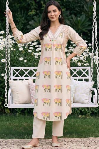 women ethnic motifs printed regular cotton kurta with trousers