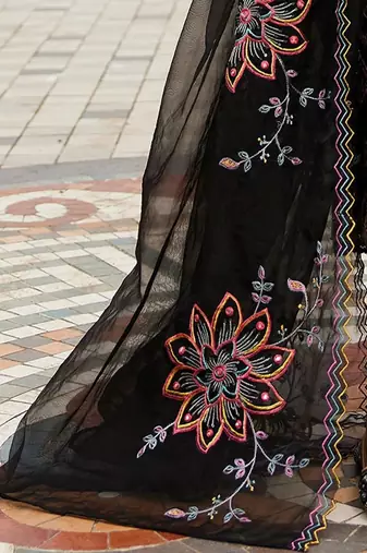 women ethnic motifs embroidered regular thread work kurta with trousers & with dupatta