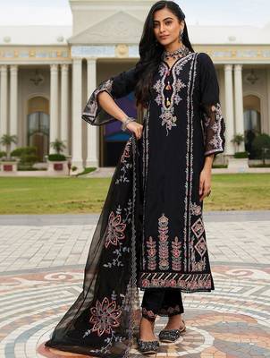 women ethnic motifs embroidered regular thread work kurta with trousers & with dupatta 7
