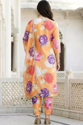 women floral printed regular kurta with trousers & with dupatta