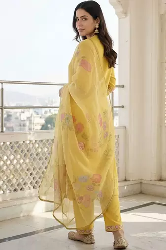 women ethnic motifs embroidered regular thread work kurta with trousers & dupatta