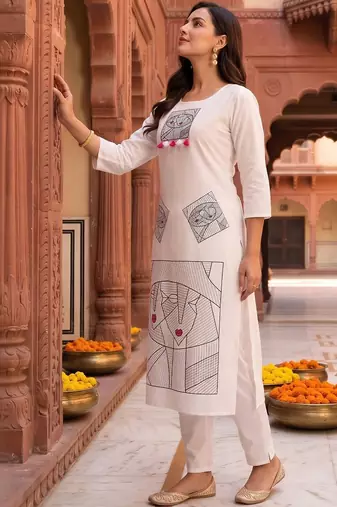 women printed regular cotton kurta with trousers