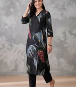 women printed regular kurta with trousers