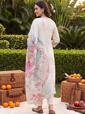 women ethnic motifs embroidered regular thread work kurta with trousers & with dupatta 4