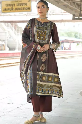 women ethnic motifs printed regular cotton kurta with trousers & with dupatta