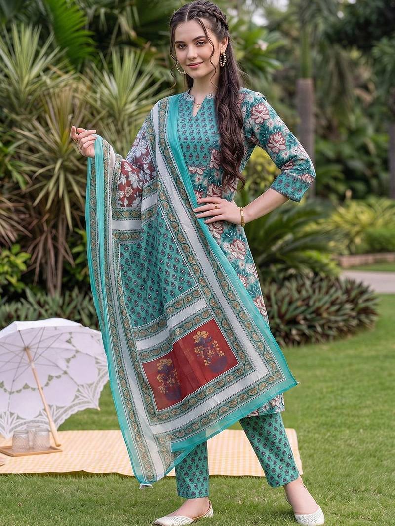 women floral printed regular cotton kurta with trousers & with dupatta