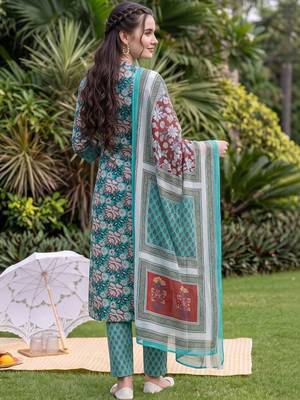 women floral printed regular cotton kurta with trousers & with dupatta 4