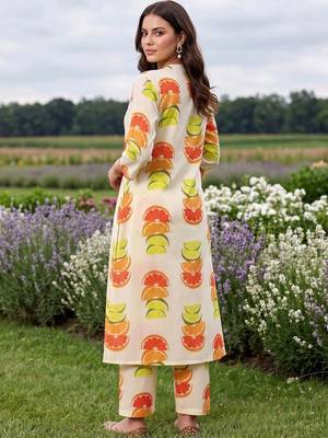 women printed regular cotton kurta with trousers 4