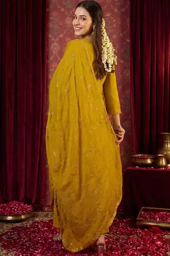 women ethnic motifs embroidered regular kurta with trousers & with dupatta