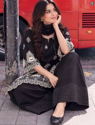women ethnic motifs embroidered regular thread work kurta with palazzos & dupatta 4