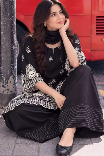 women ethnic motifs embroidered regular thread work kurta with palazzos & dupatta