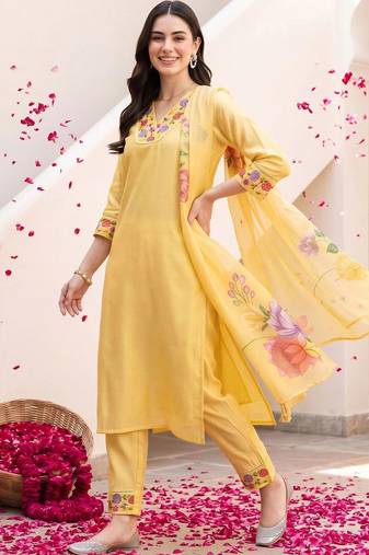 women floral embroidered regular thread work liva kurta with trousers & with dupatta