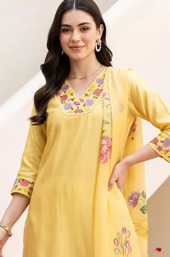 women floral embroidered regular thread work liva kurta with trousers & with dupatta