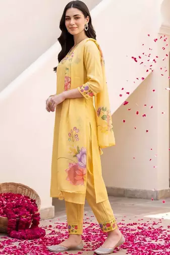 women floral embroidered regular thread work liva kurta with trousers & with dupatta