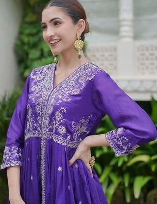 women ethnic motifs embroidered angrakha thread work kurta with palazzos 3