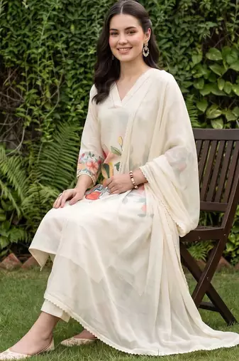 floral printed regular kurta with trousers & with dupatta