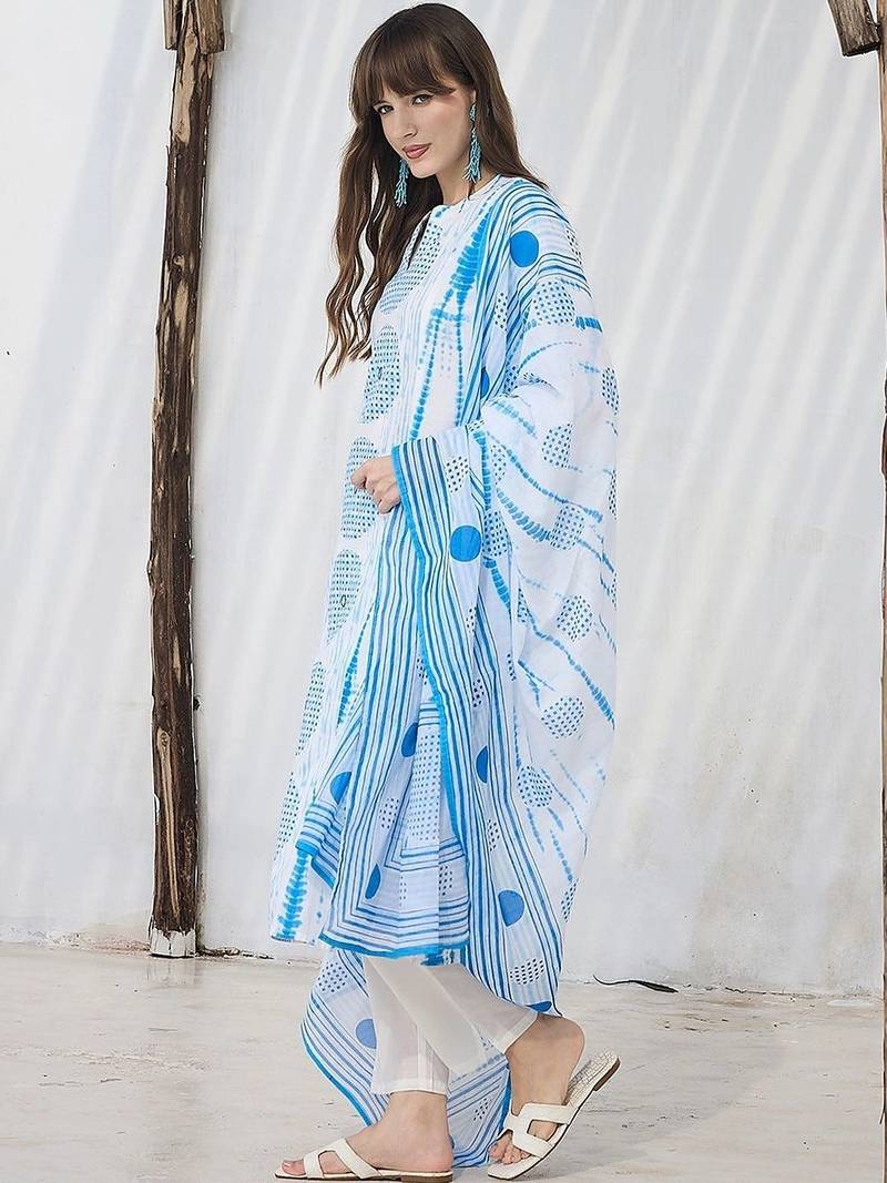 women printed regular cotton kurta with trousers & with dupatta