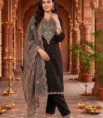 women ethnic motifs embroidered regular thread work kurta with trousers & with dupatta