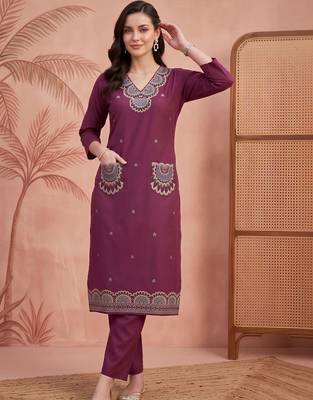 women ethnic motifs embroidered regular thread work cotton kurta with trousers 1