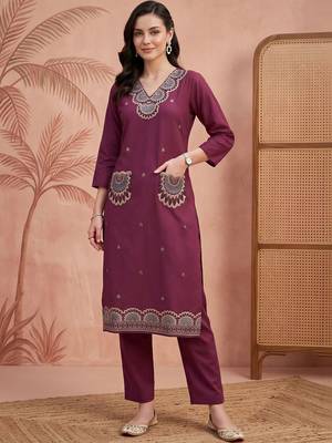 women ethnic motifs embroidered regular thread work cotton kurta with trousers 6